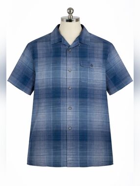 Tommy Bahamas Blue Plaid 100% silk Short Sleeve Button Down. Men’s Size XL/TG.